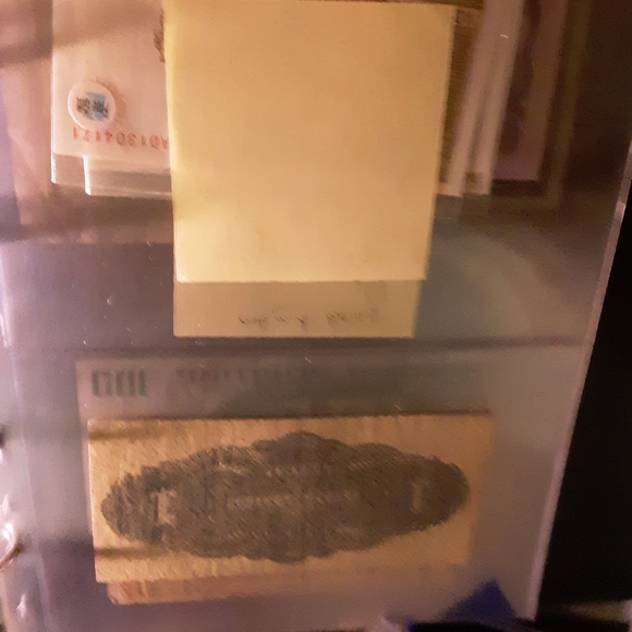 Currency - Picture 3 of 16